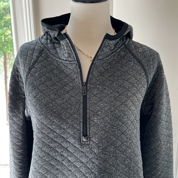 SMARTWOOL Quilted 1/4 Zip Hoody, Size Small, Like new - Picture 2 of 9